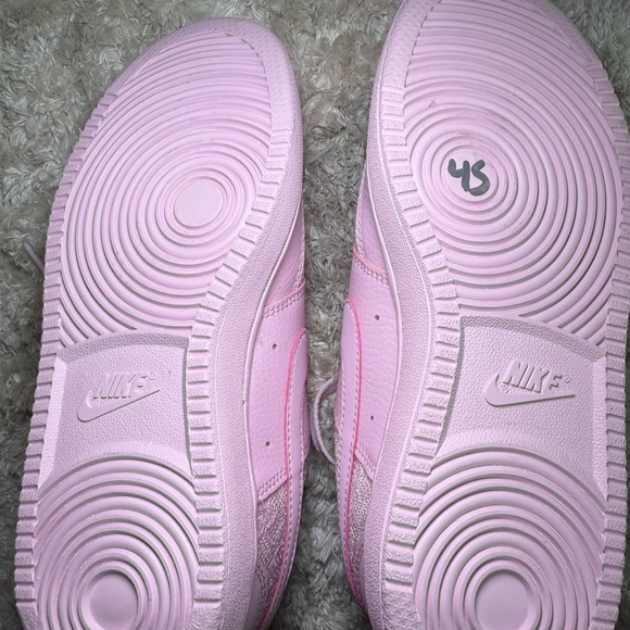 NIKE Pink Lace Women's Sneakers - Picture 3 of 12